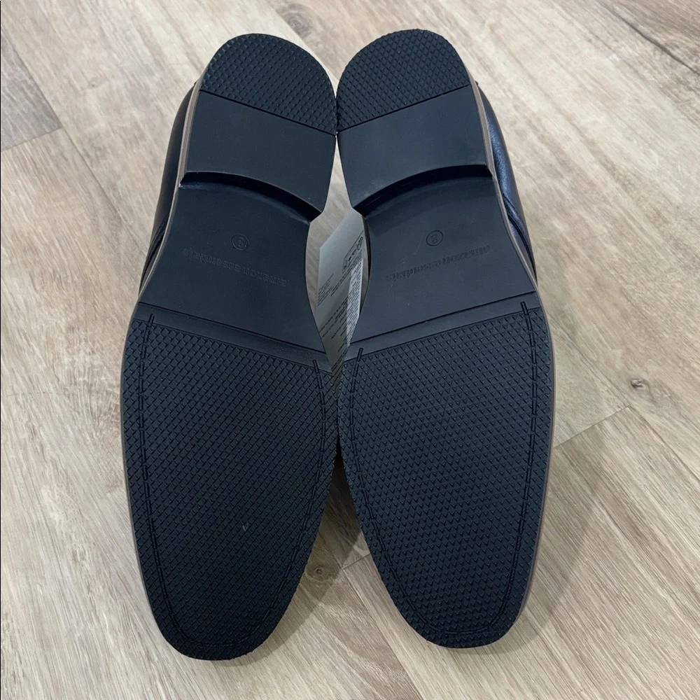 NEW Men’s Amazon Essentials Desert Chukka Boots